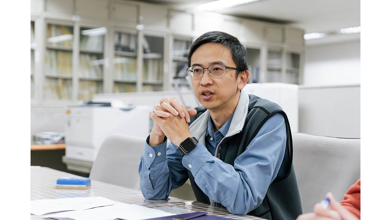 材料處存管組組長李慶輝。